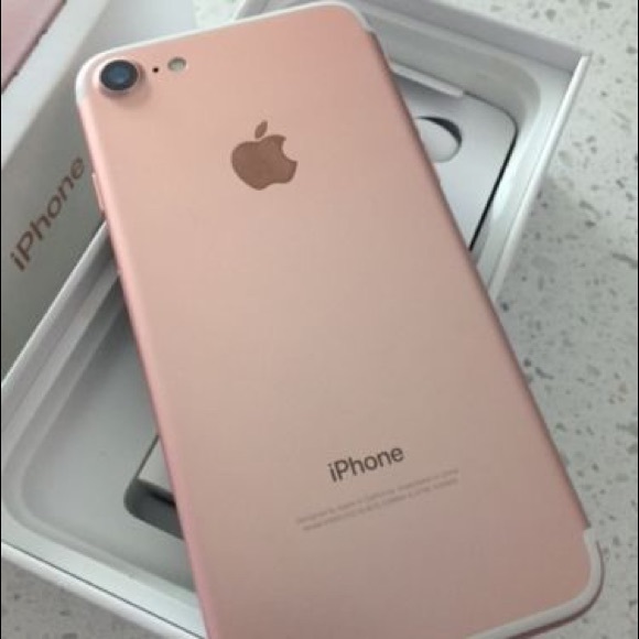 iPhone 7 rose gold 128gb - Picture 1 of 2